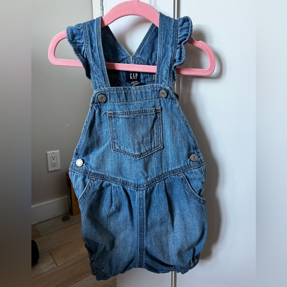 Baby Gap toddler girl denim shorts overalls (“shortalls”)
